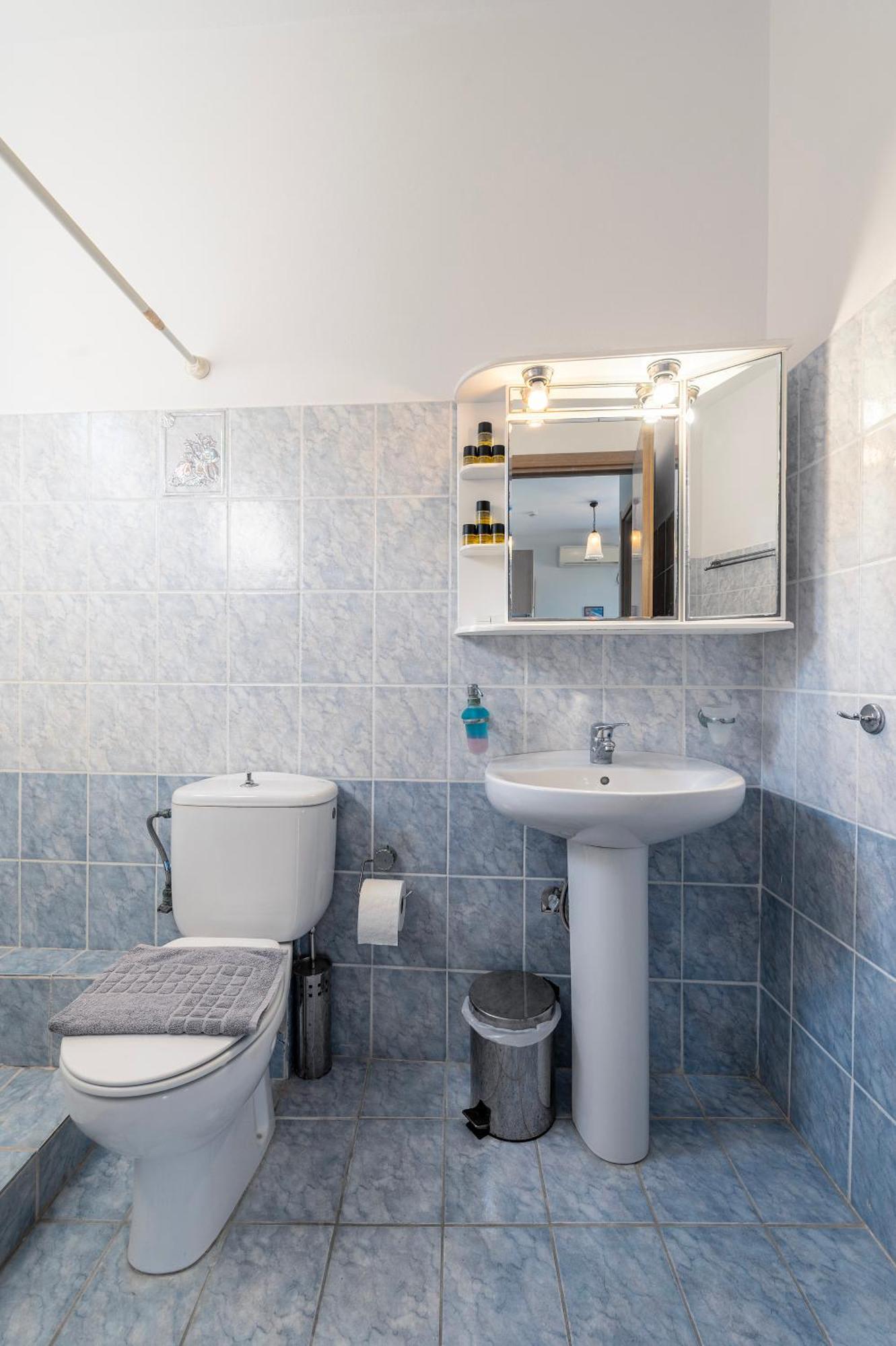 Agnadi Blue Apartments Diakofti Eksteriør bilde
